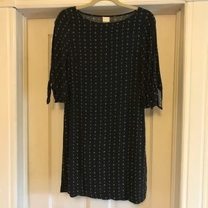 H&M split sleeve shift dress